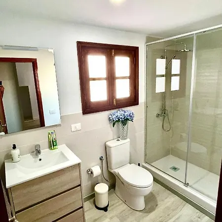 Luxury Fayna Apartament Playa Honda (Lanzarote)